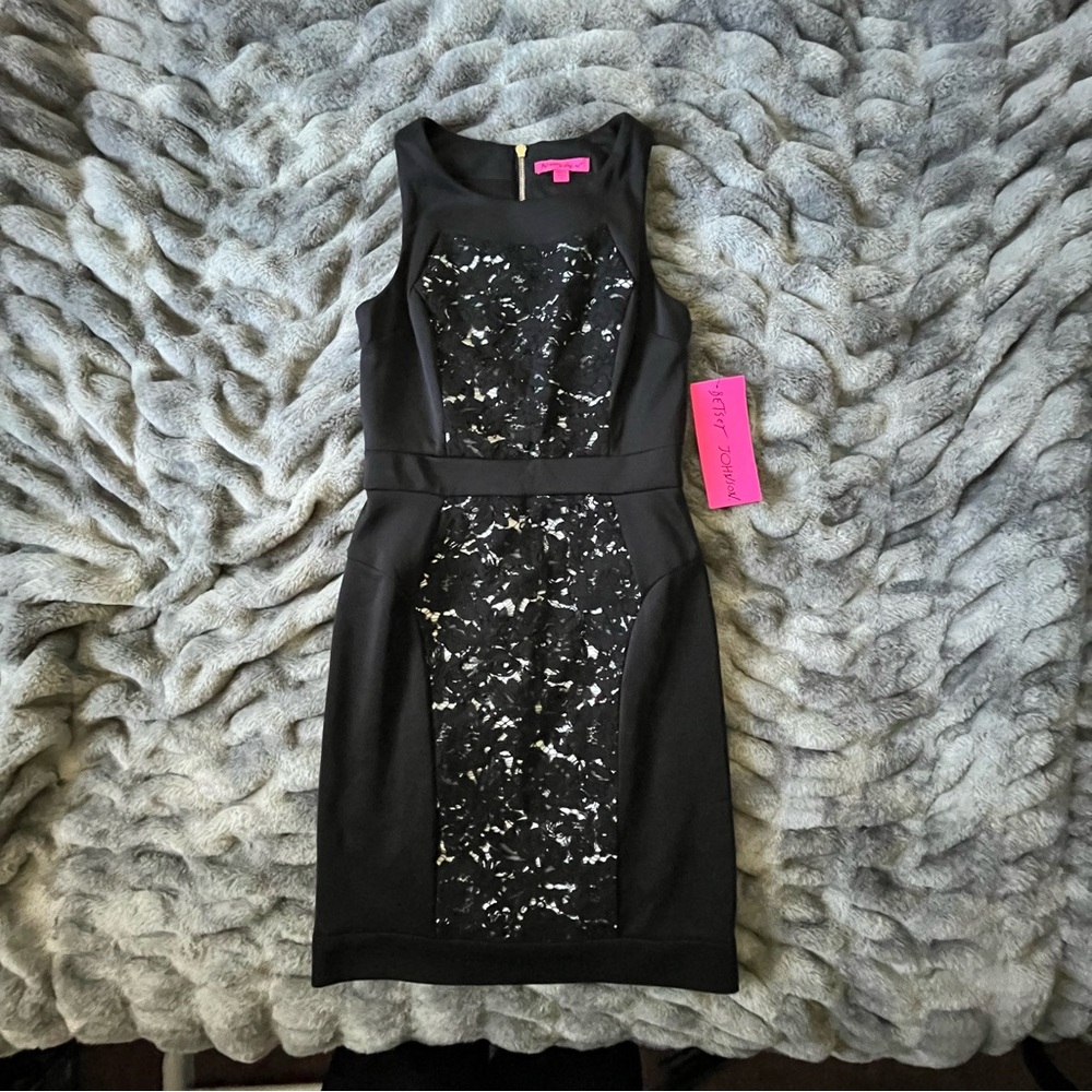 Betsey Johnson Black Lace Bodycon Dress NWT Size 4 ✨ $138 Retail